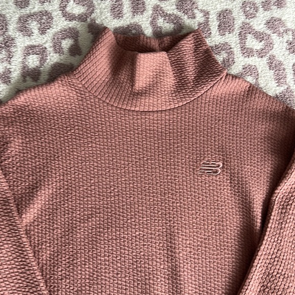 New Balance Heatloft Waffle Tunic Size Small - Picture 3 of 5